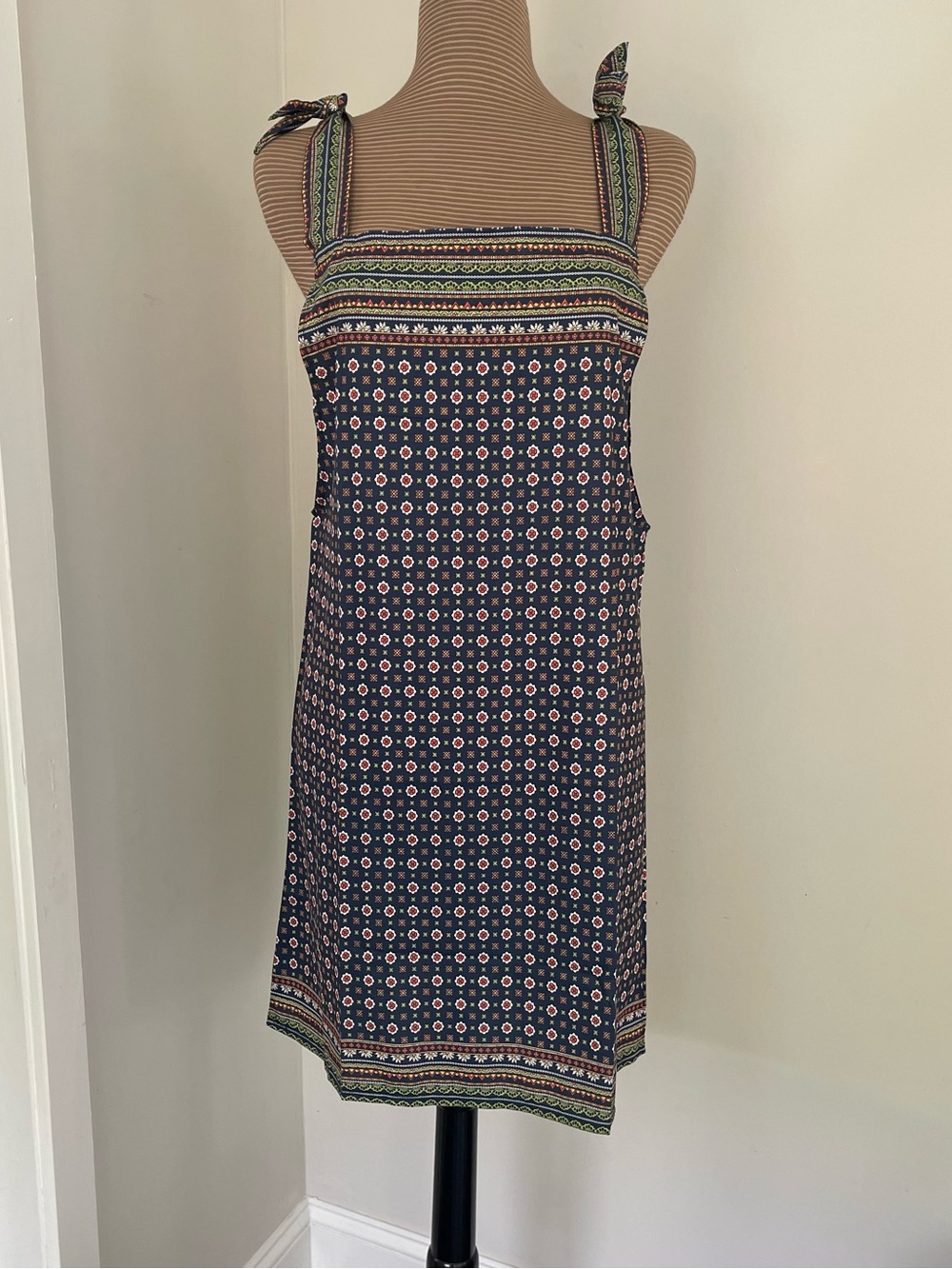 Sleeveless Navy Patterned Tie-Shoulder Sundress